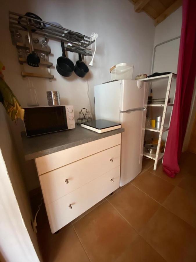 Au Mazet Du Parc Bed & Breakfast Ledenon ภายนอก รูปภาพ