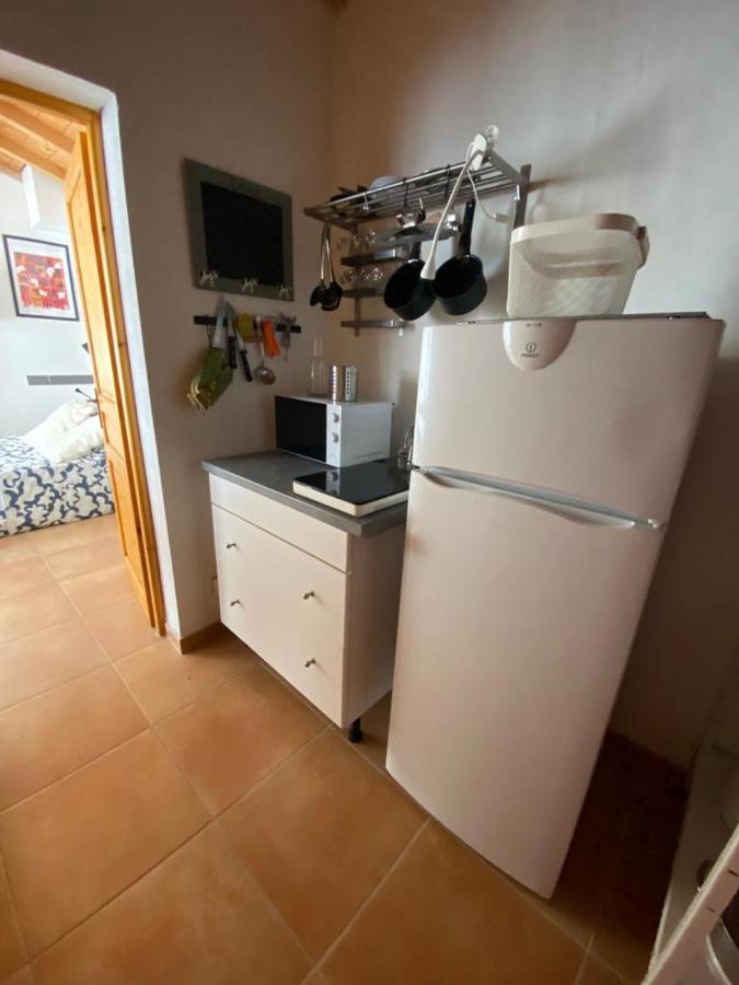 Au Mazet Du Parc Bed & Breakfast Ledenon ภายนอก รูปภาพ